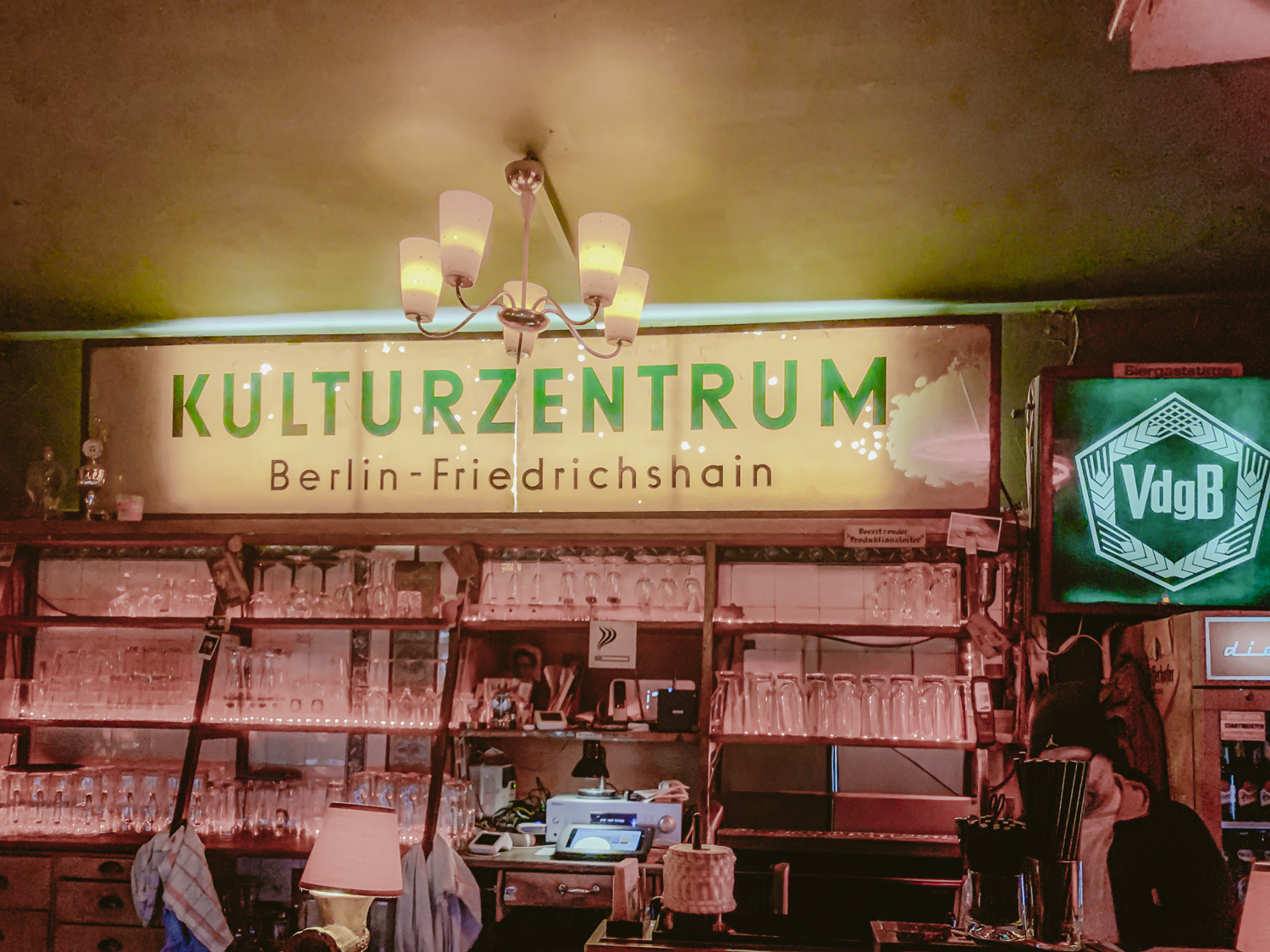 Die Tagung – Kultkneipe mit DDR-Nostalgie in Friedrichshain