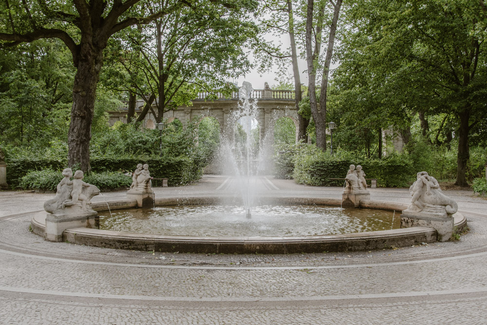 Märchenbrunnen