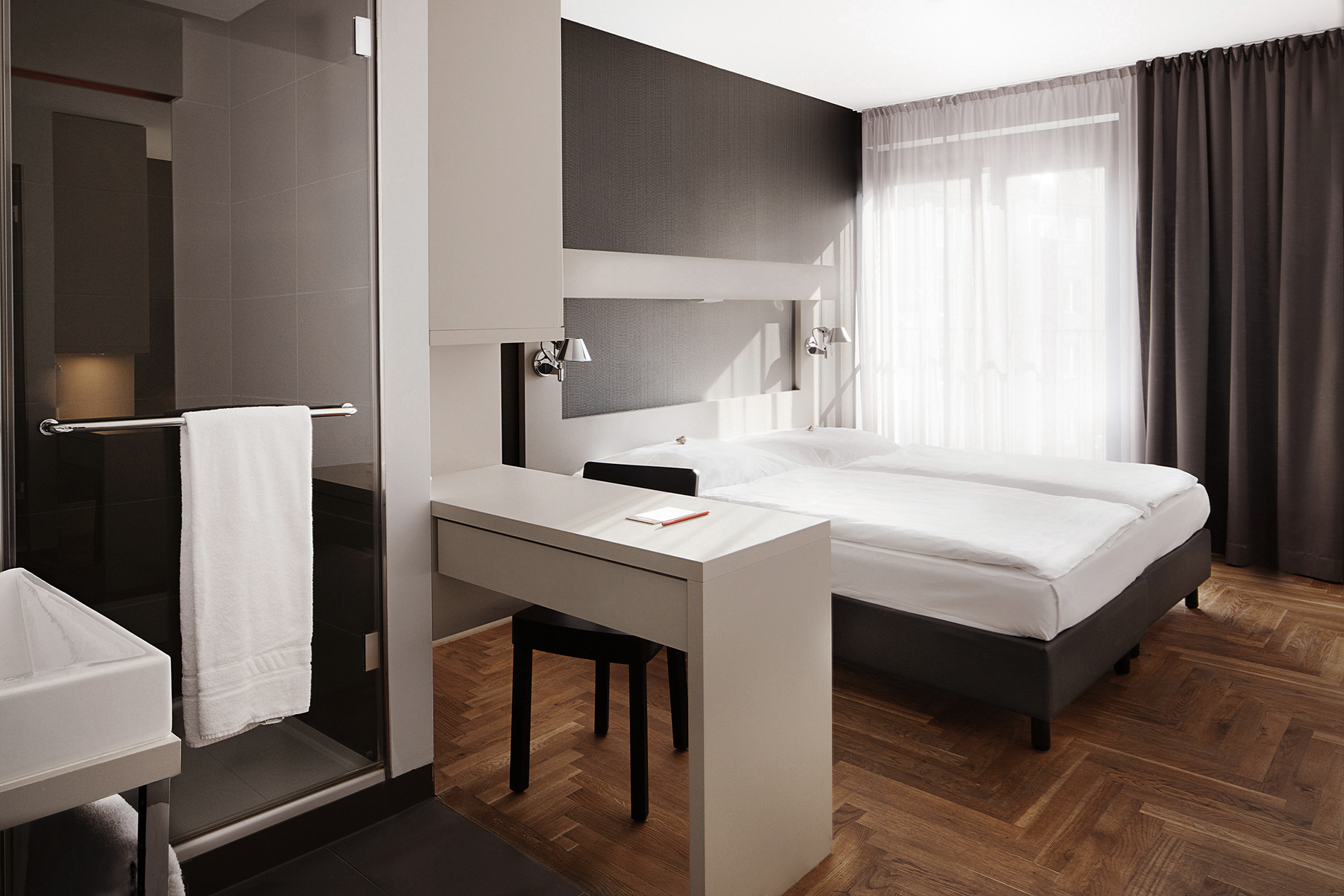 Hotel AMANO East Side